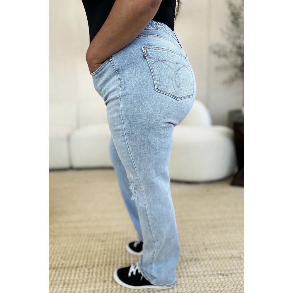 🔥NWT Judy Blue High Waist Distressed Straight Jeans, Favorite Summer Days Jeans - Picture 2 of 5